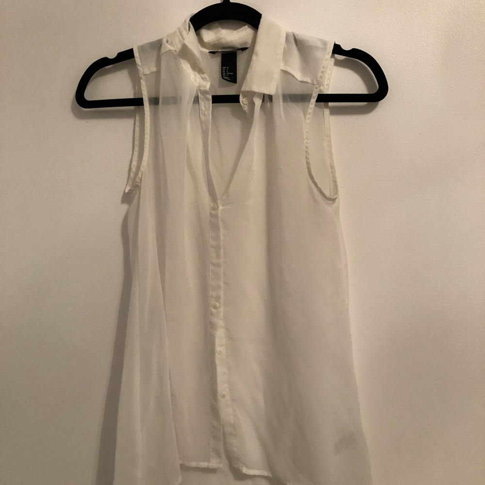 HM divided Basic women’s white sheer blouse